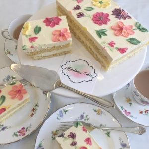 Buttercream Blossoms Tea Time Cake Vanilla & Strawberry